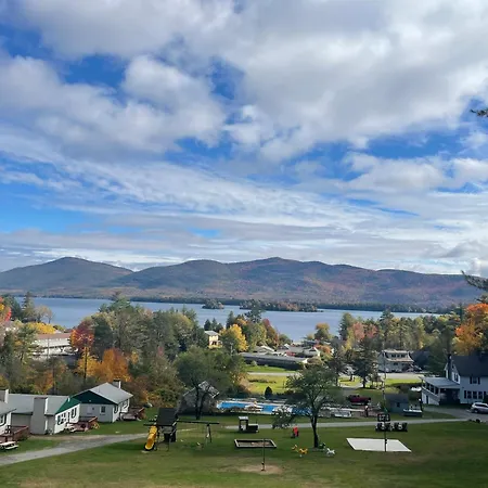 Hill View Motel And Cottages